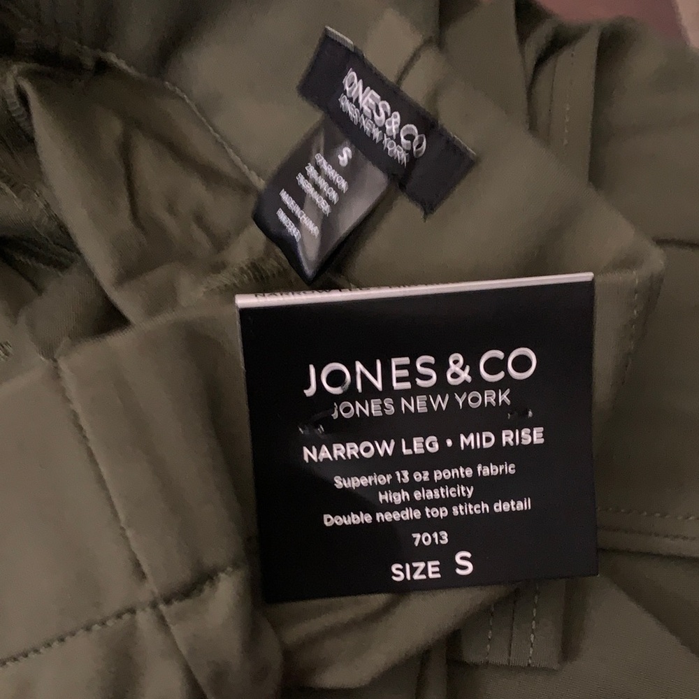 Jones New York Khaki Narrow Leg Pants